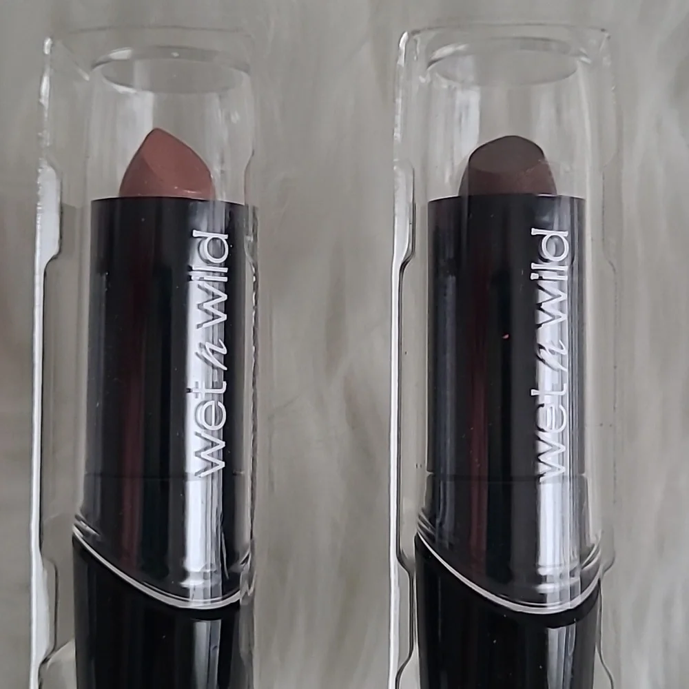 wet n wild Breeze and Cashmere Lipsticks New!